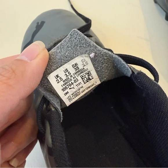 Puma Black and Gray Soccer Shoes - Picture 4 of 4